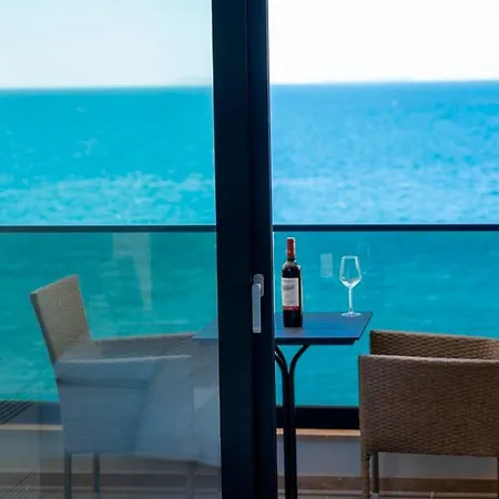 Appartamento Deluxe Apartment-swimming Pool Sarandë